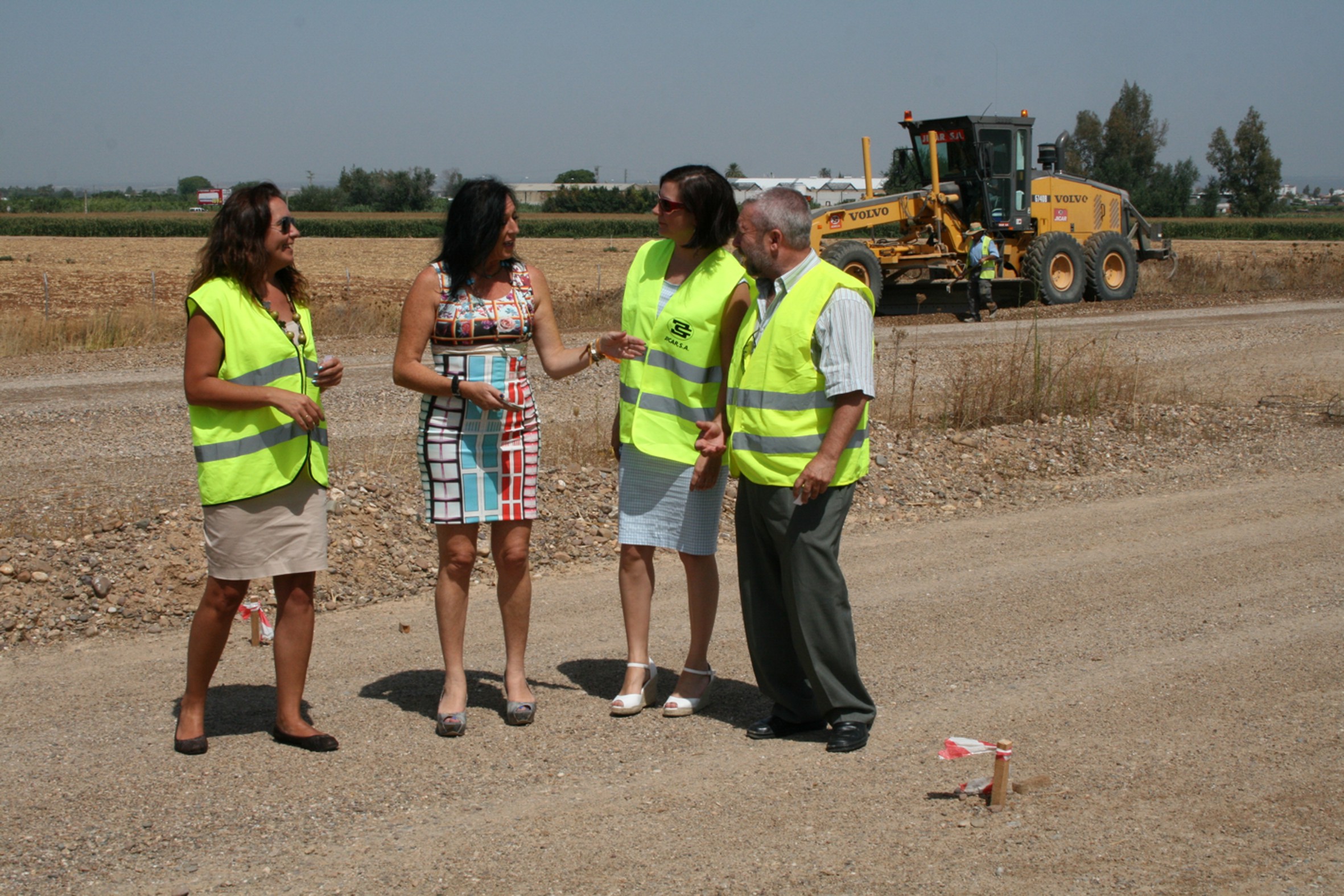 Responsables públicos en la visita a las obras del acceso norte a Sevilla.