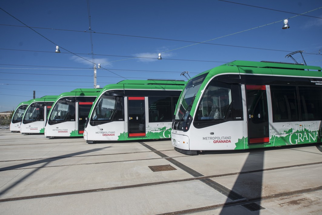 Este contrato ampliará la flota de trenes del metro de Granada.
